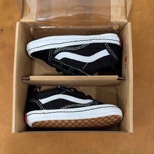 Vans Old Skool Crib Shoes in Black and White